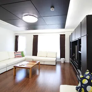 atrium-deluxe-apartments-osaka.hotels-osaka.net/