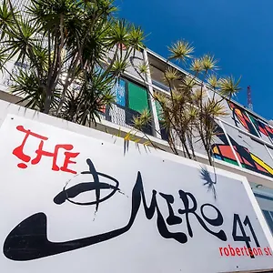 the-miro-apartments.queenslandhotels.net/